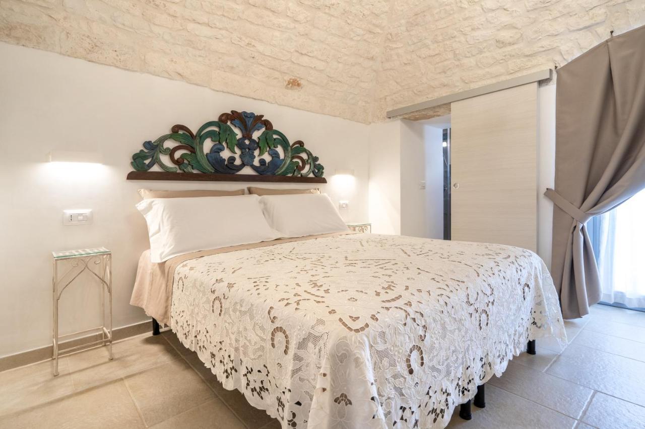 Suite La Scala Del Borgo Cisternino Ngoại thất bức ảnh